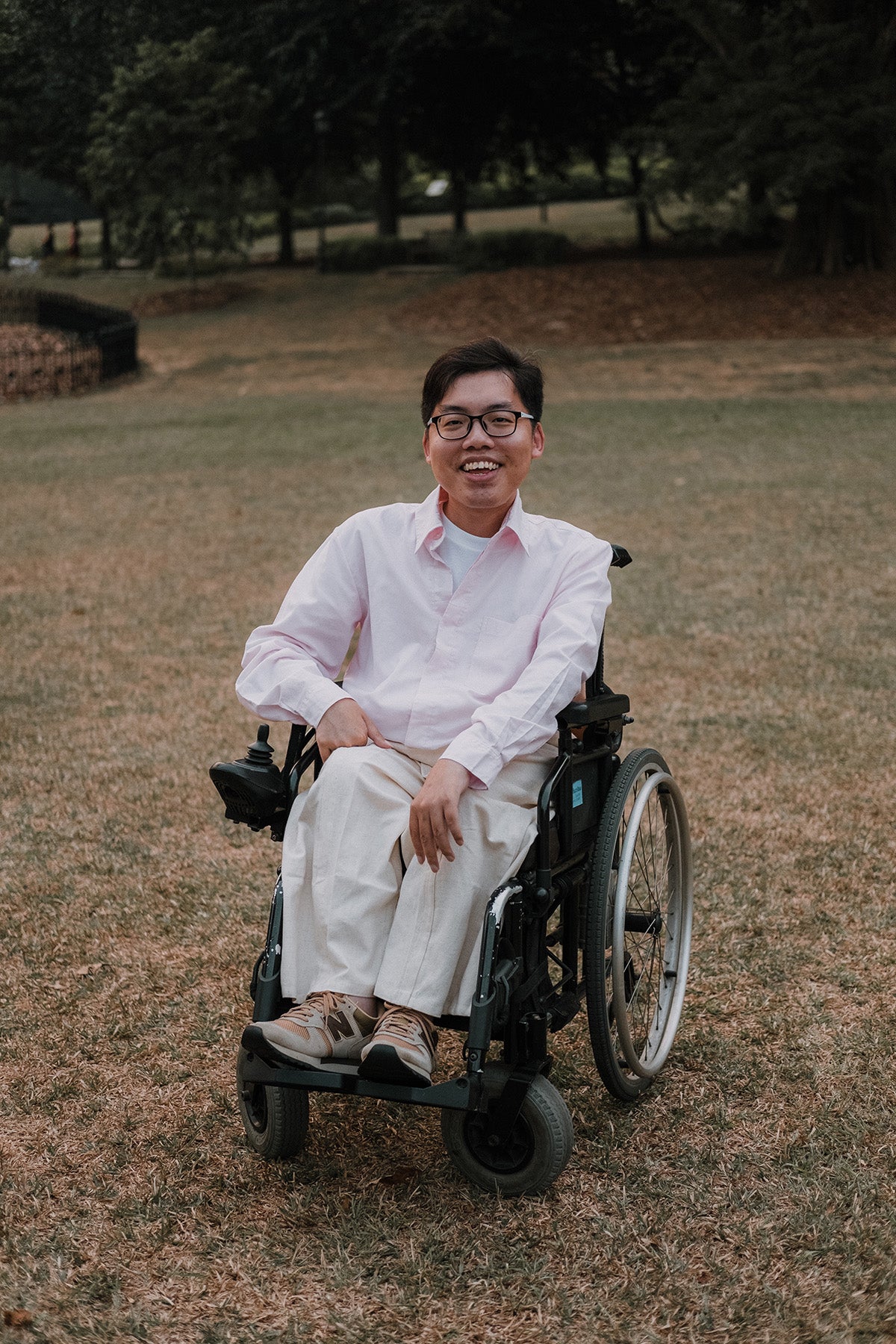 Slim-Fit Long Sleeve Shirt