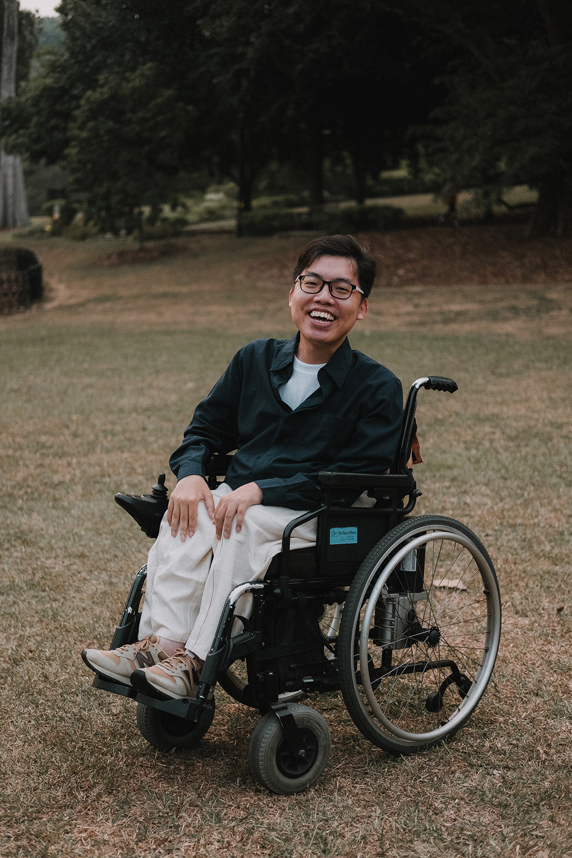 Slim-Fit Long Sleeve Shirt