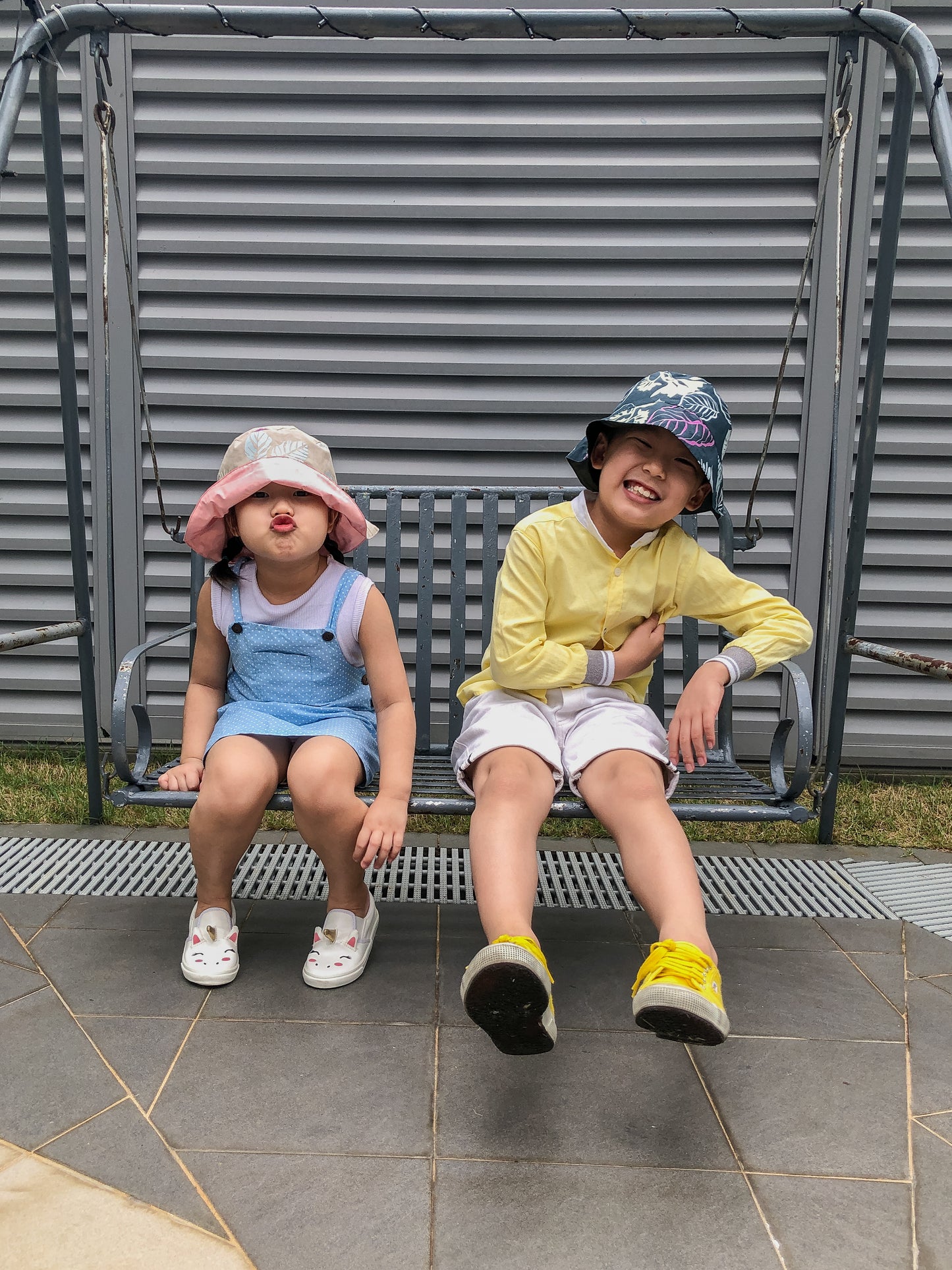 Leave UV: Reversible Bucket Hat