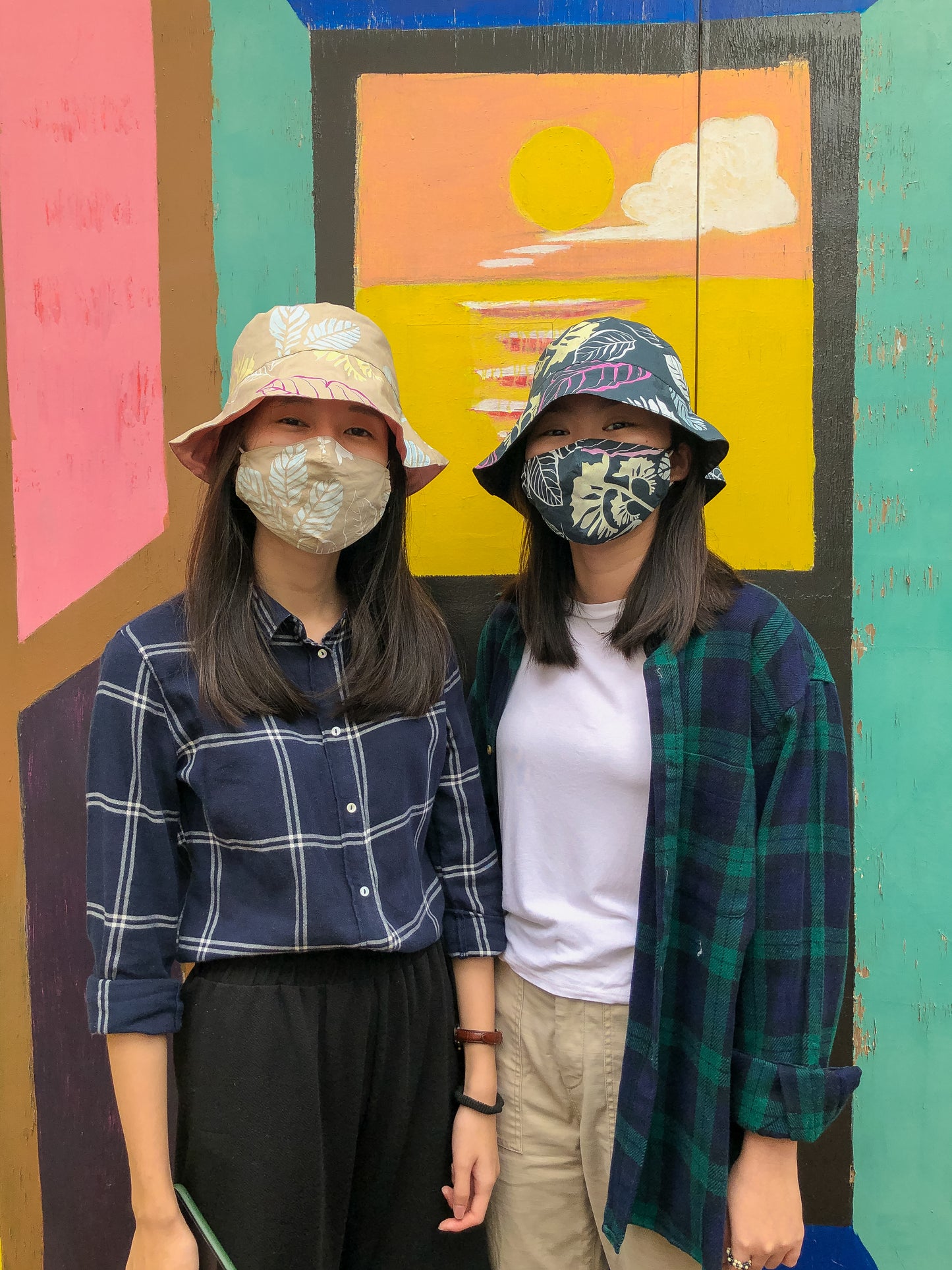 Leave UV: Reversible Bucket Hat