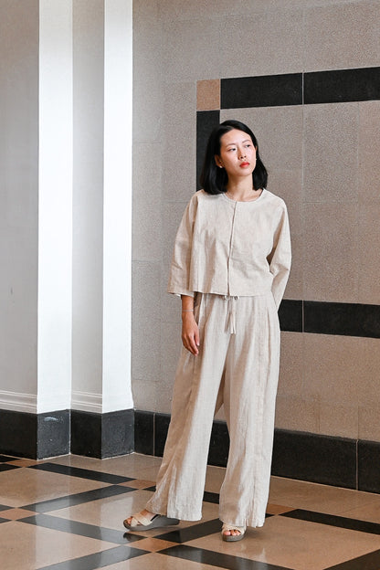 Cropped 3/4 Sleeve Blouse