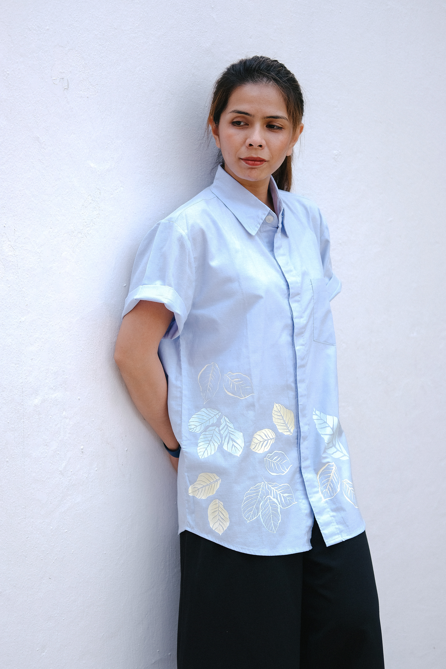 Leave UV: Slim-Fit Short Sleeve Shirt